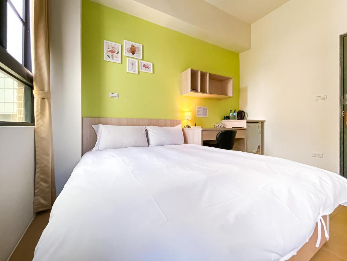 Adagio Hostel Taichung Dış mekan fotoğraf
