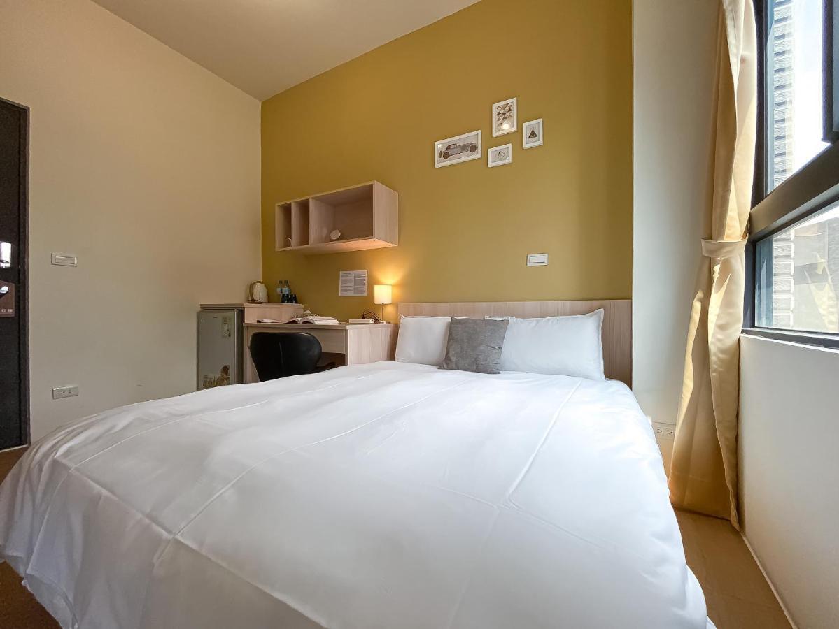 Adagio Hostel Taichung Dış mekan fotoğraf