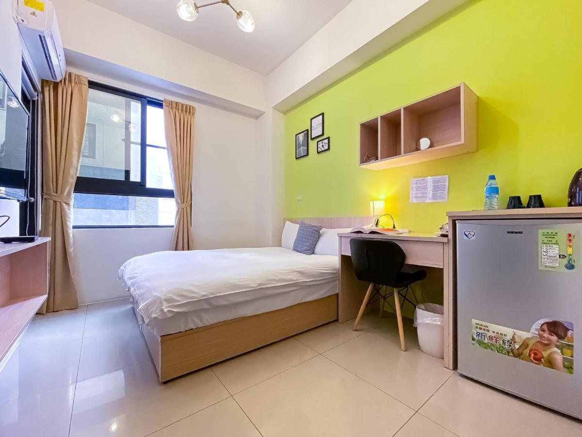 Adagio Hostel Taichung Dış mekan fotoğraf